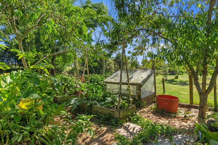 1 Paratu Road Richmond Downs_33