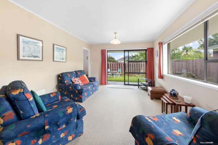 1/9 Annette Avenue Te Atatu South_1