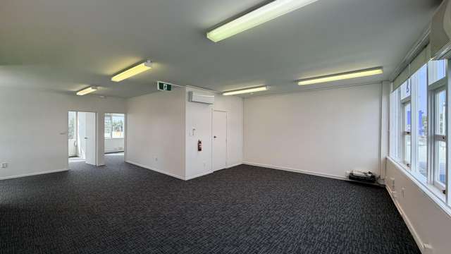 Shop 3,424 Lake Road Takapuna_2