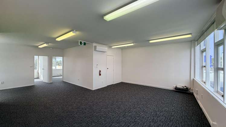 Shop 3,424 Lake Road Takapuna_2