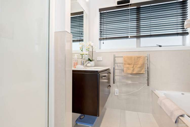 10 Crispian Place Manurewa_13