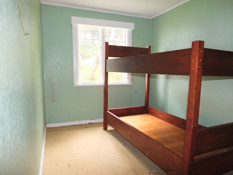 8 Signal Street Foxton Beach_13