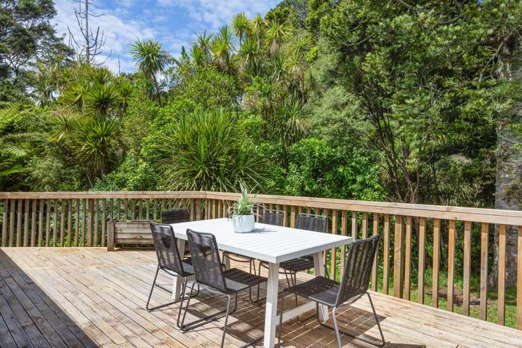 2/6 Sonnenberg Way Titirangi_13
