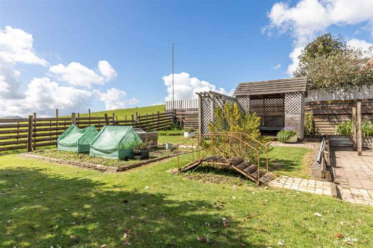 96 Russell Road Huntly_25