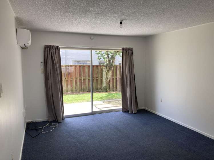 2/4 O'Neill Street 1055_2