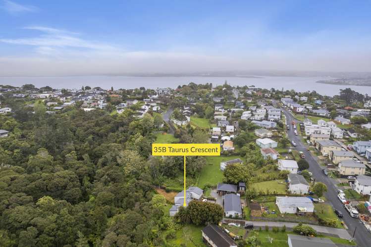 35b Taurus Crescent Beach Haven_21