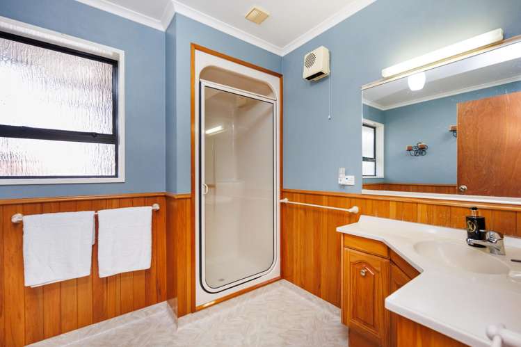 4 Tudor Grove Feilding_19