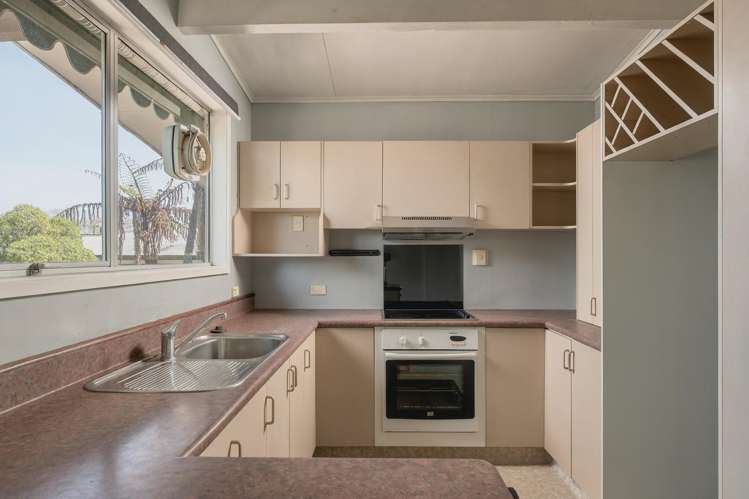 14 Titoki Avenue Waipahihi_8