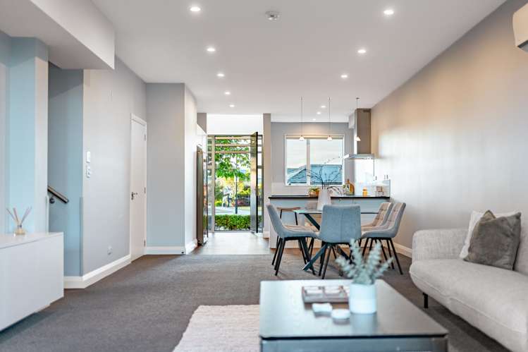 2 Atatu Lane Wigram_14