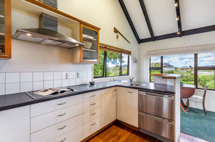 2/83 Rainbow Drive Taupo_17