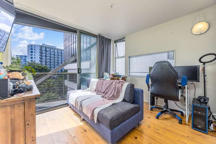 Flat 4B/8 Scotia Place City Centre_2