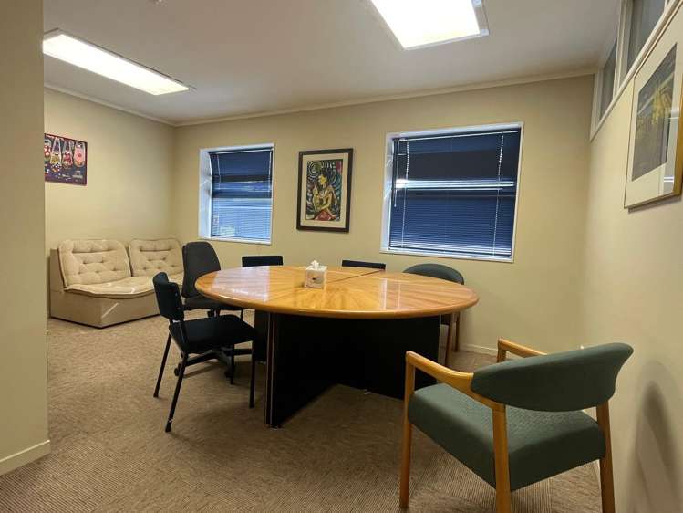 1A/130 Rostrevor Street Hamilton Central_2