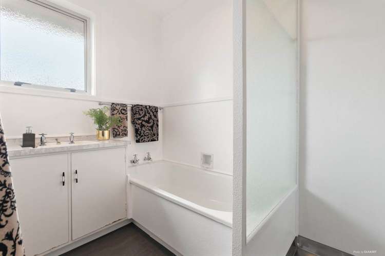 2/47 Tawhiri Road One Tree Hill_17