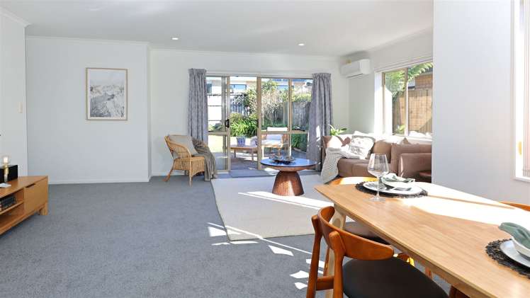 40 Basra Drive Henderson_6