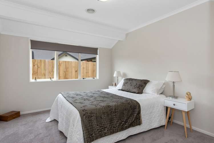 19 Palliser Drive Huntington_12