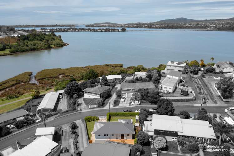 11b Lloyd Street Parkvale_2