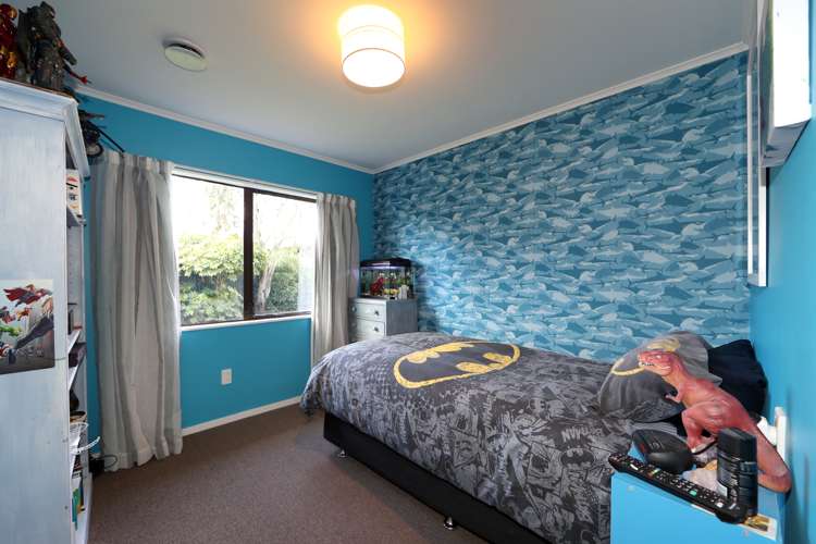 811b Cook Place Raureka_6