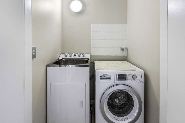 35/305 Evans Bay Parade Hataitai_17