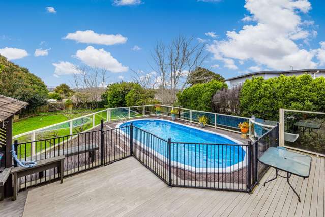 32 Evans Road Weymouth_3