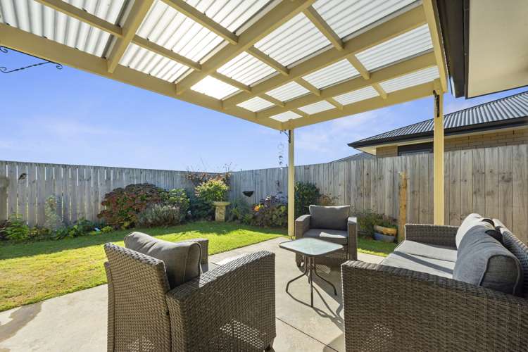 8/11 Errol Close Burbush_9