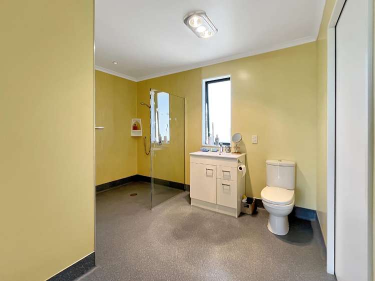 311 NEWBURY LINE 10642_5
