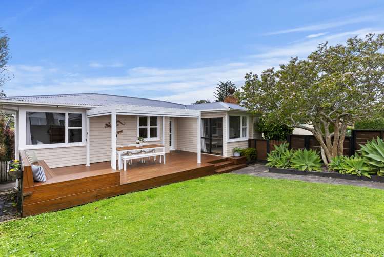 25 Crocombe Crescent Beach Haven_20