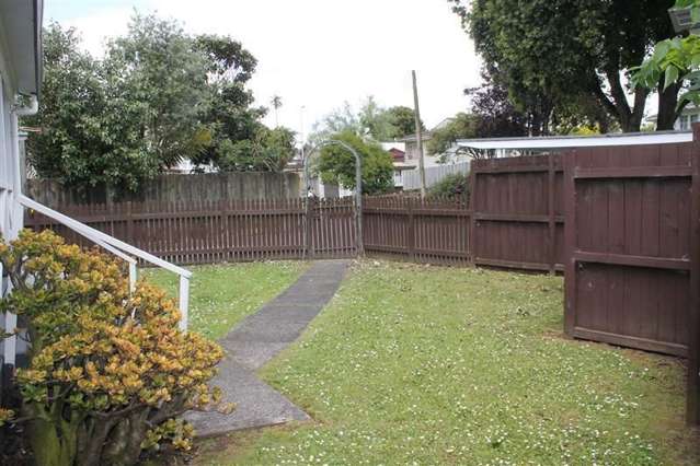 2/24 Frances Street Manurewa_1