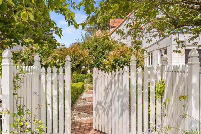 Hall St Sanctuary - Walk to Town - Income Option