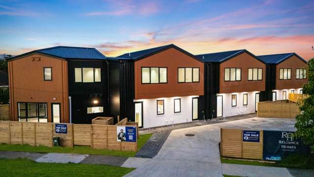 Premium homes in Papatoetoe – Selling Fast!