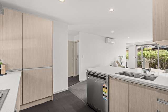 2/372 Worcester Street Linwood_4