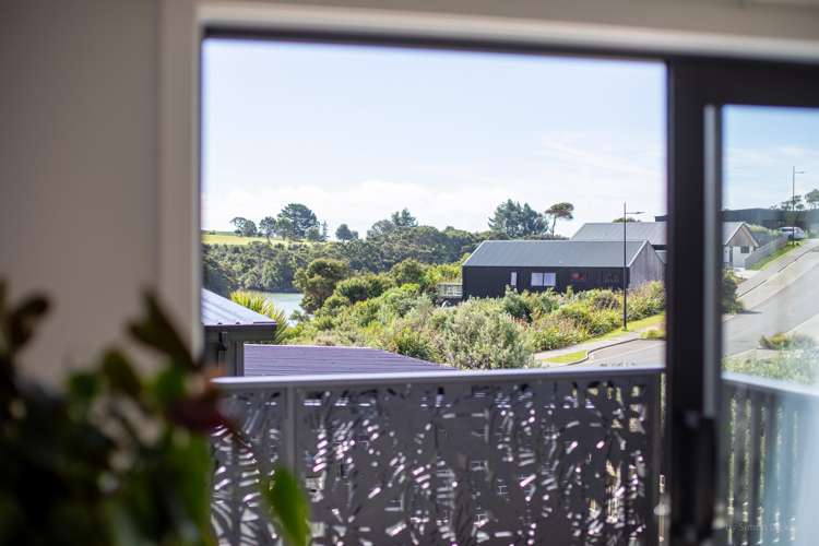 19 Maataitai Road Raglan_7