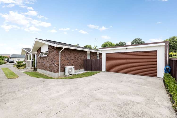 20 Hillary Street Chedworth_20