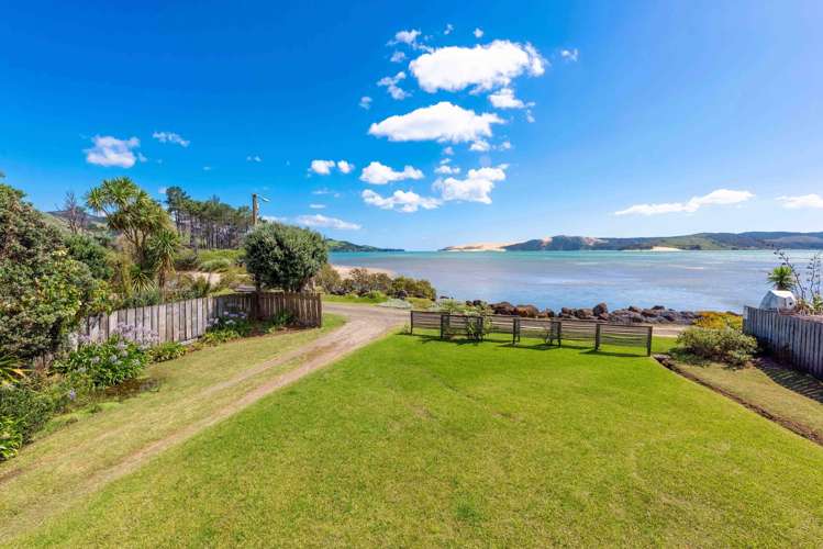 24 Koutu Beach Road Opononi_8