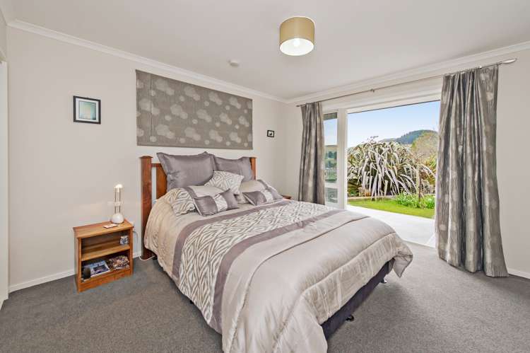 1/10 Valley Road Greta Valley_13