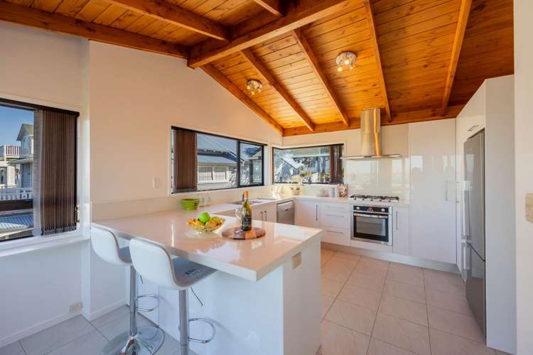 19 Waimana Avenue Northcote Point_8