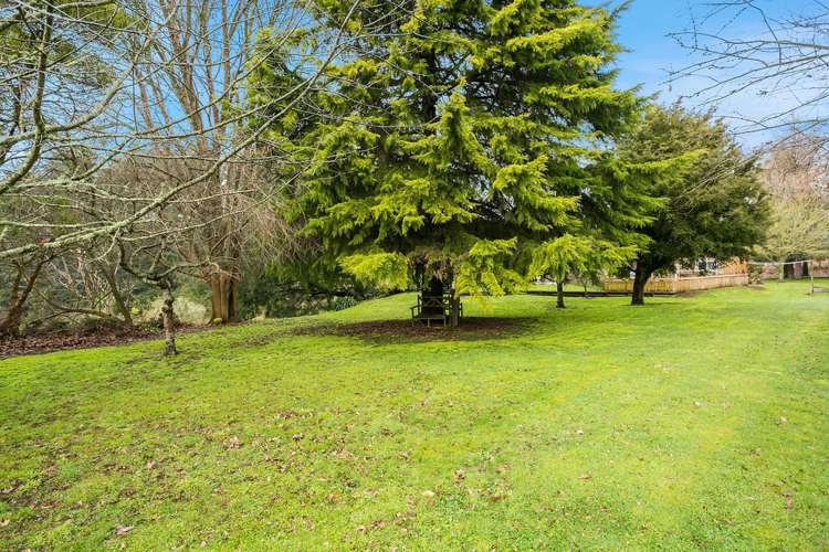 36 Silverwood Lane Leamington_21