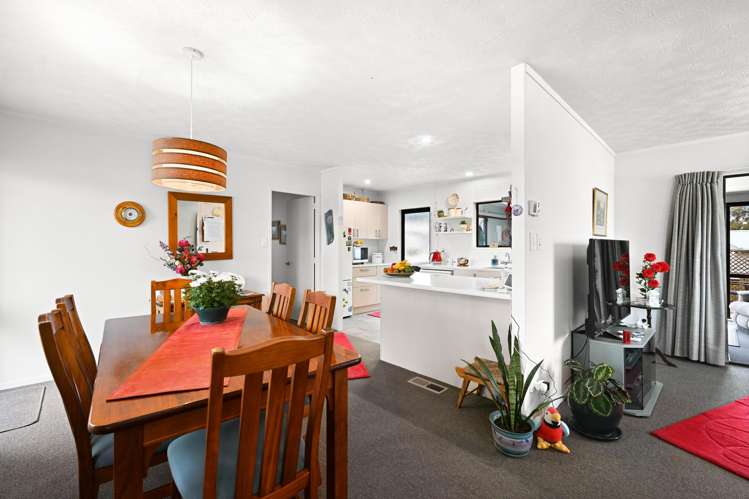 14 Dixon Road_5
