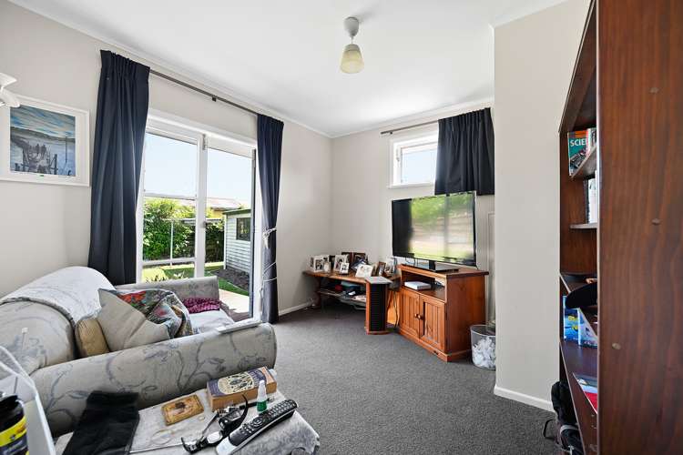 63 Masters Avenue Hillcrest_16