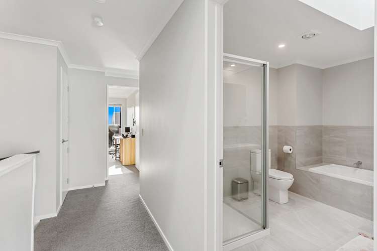 6/4 Matimati Place Hobsonville_14