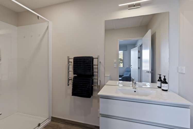 27 Walton Way Lower Shotover_19