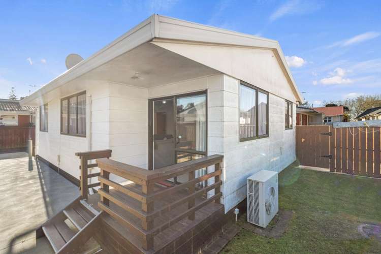B/22 Charlemont Street Whitiora_1