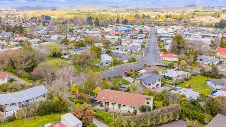 6 Domain Road Waipawa_18