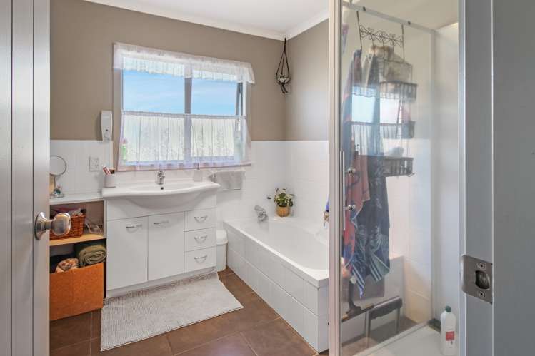 33 Clyde Crescent Roslyn_16