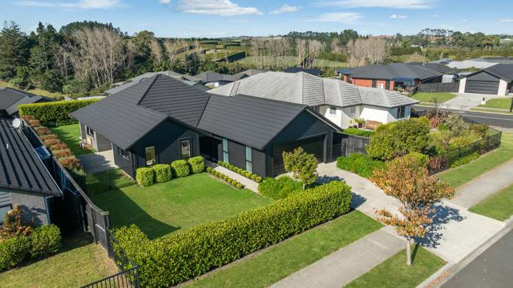 22 Tauroa Drive_0
