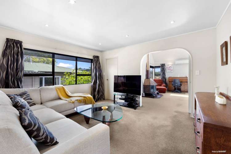 2/499 Beach Road Murrays Bay_8