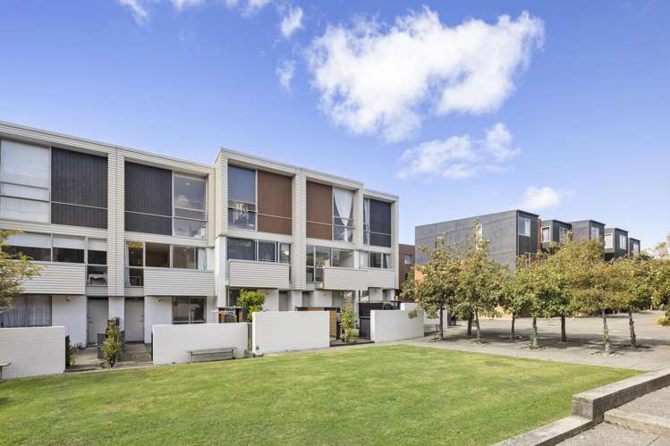 20/120 Rintoul Street_0