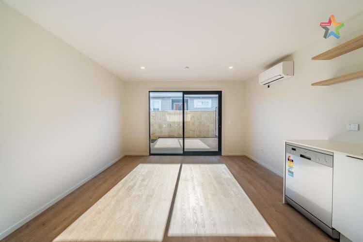 1243 High Street Taita_15