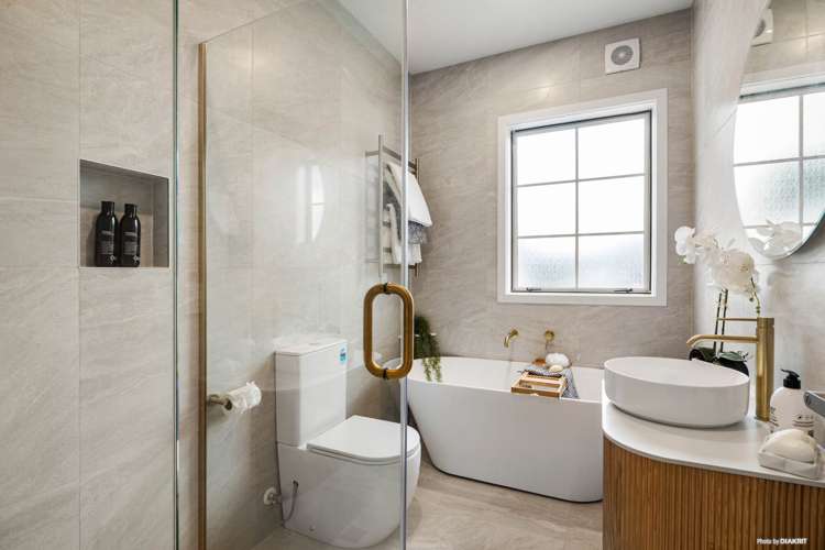 13 Preston Avenue Mt Albert_11