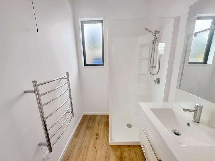 2/425 Hereford St Linwood_7