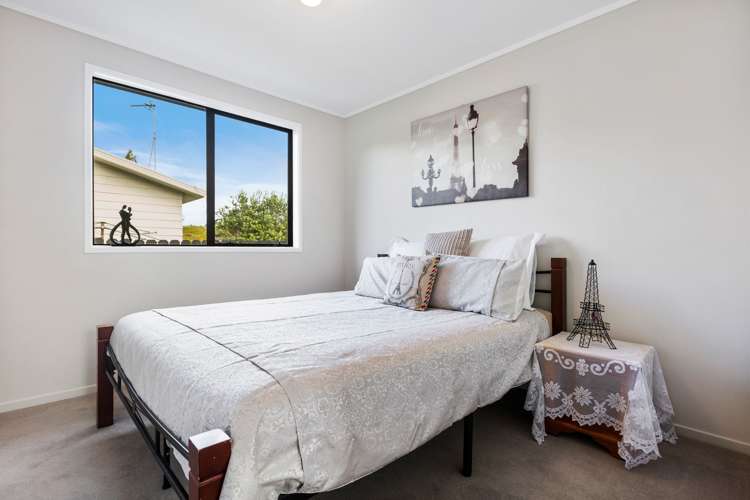 2/26 Karepo Crescent Ranui_12